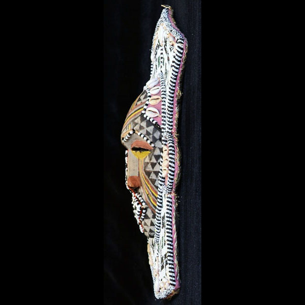 Kuba Mask 51 left side