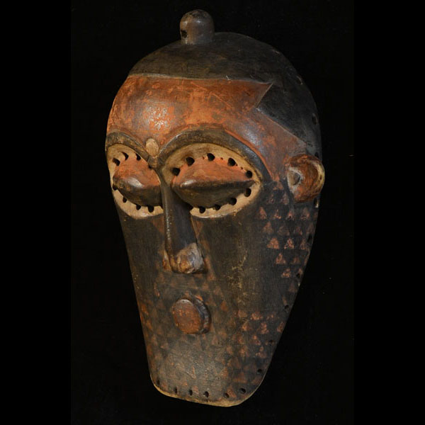 Kuba Mask 52 Left Angle