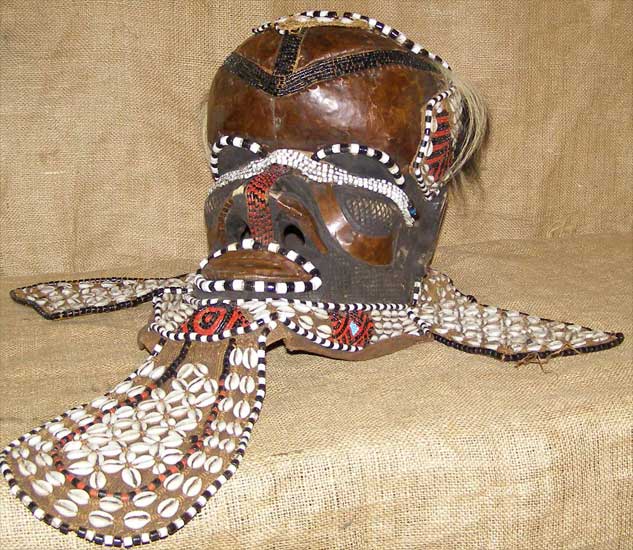 Kuba Bwoom Mask 2 Left Angle