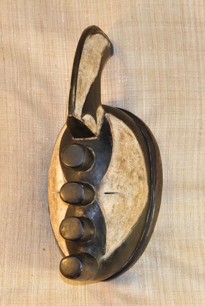 Kulango Mask 4 Left Angle
