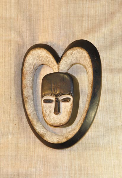 Kwele Mask 30 Left Angle