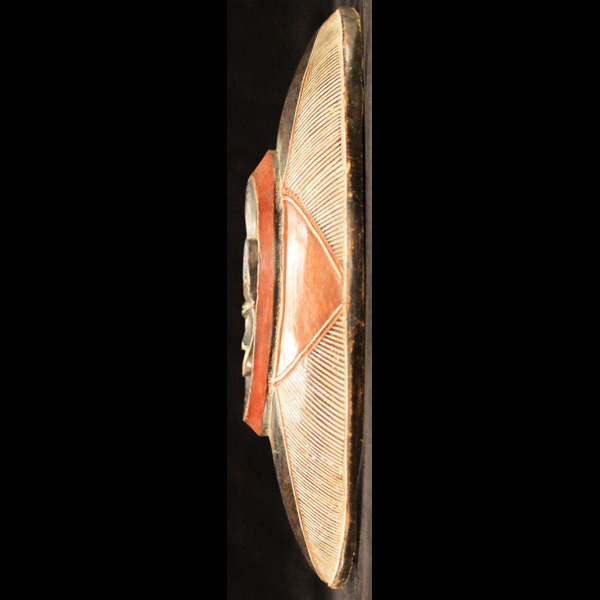 Kwele Shield 44 Left