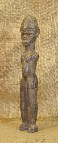 Lobi Statuette 4 Left Angle