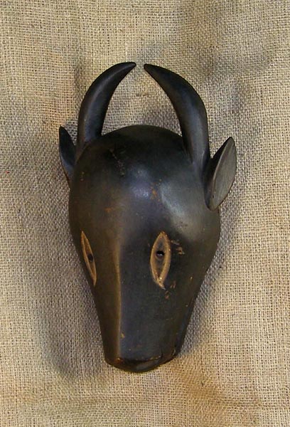Macoa Mask 1 Left Angle