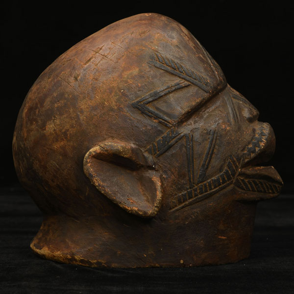 Makonde Lipiko Helmet-Mask 3 Right Side
