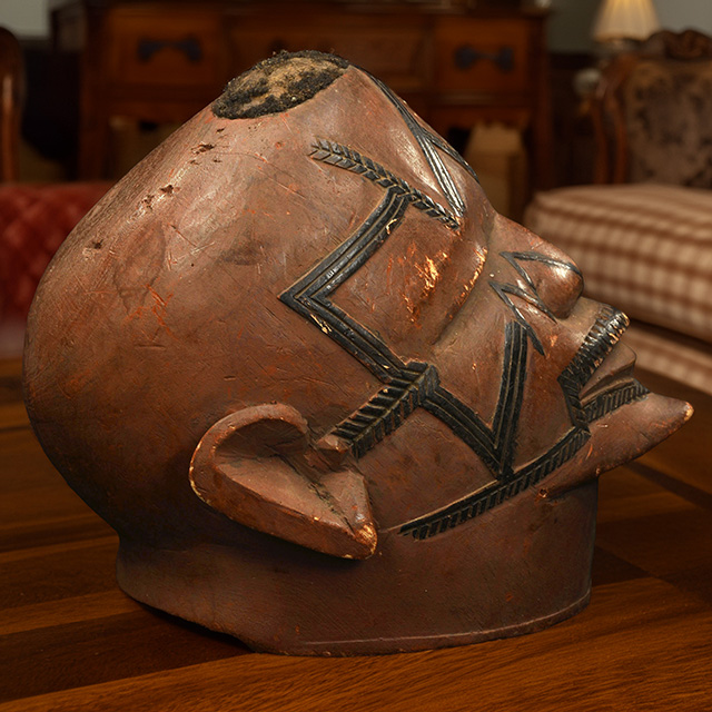 Makonde Lipiko Helmet-Mask 4 Right Side