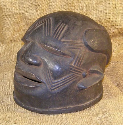 Makonde Helmet-Mask 1 Left Angle
