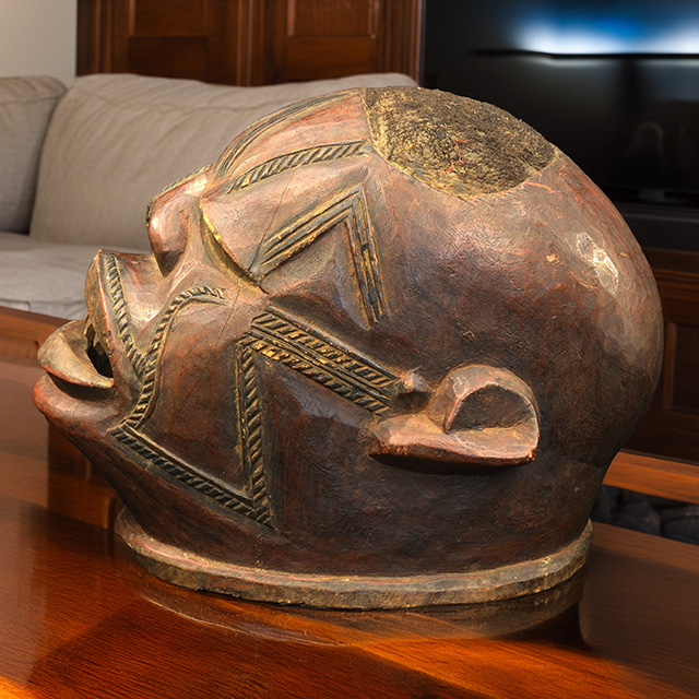 Makonde Lipiko Helmet-Mask 5 left side