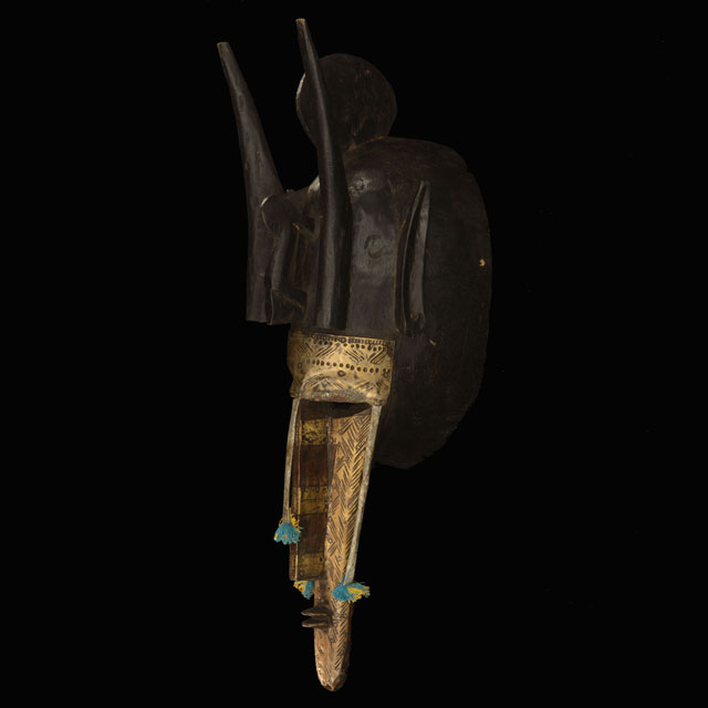 Marka Mask 46 Left Angle
