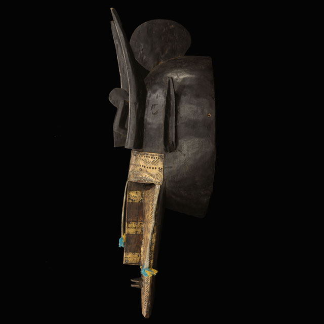 Marka Mask 46 left side