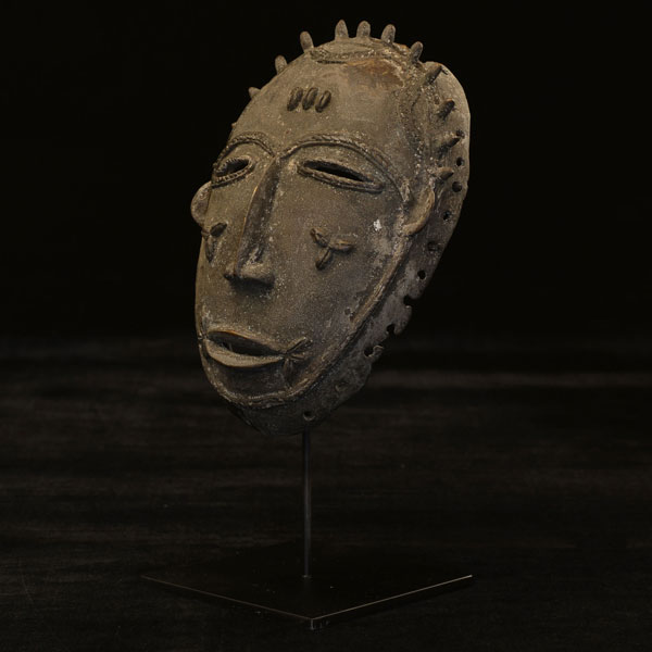 African Marka bronze mask 61 Left Angle