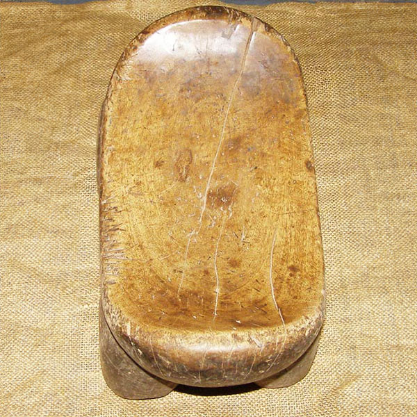 Mossi Stool 1 