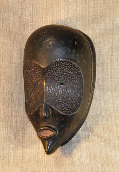 Mumuye Mask 4 Left Angle