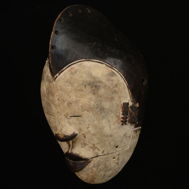 Ogoni Mask 3 Left Angle