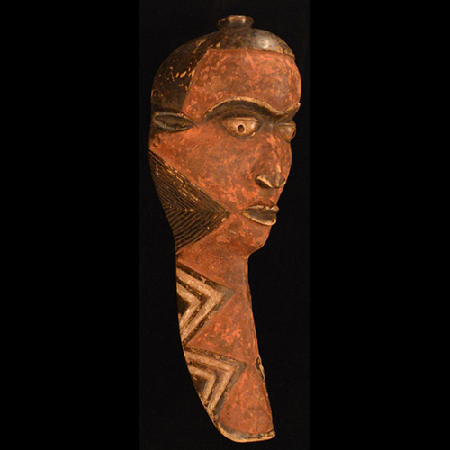 Pende Mask 14