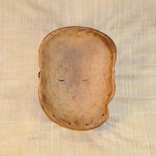 Pende Mask 15