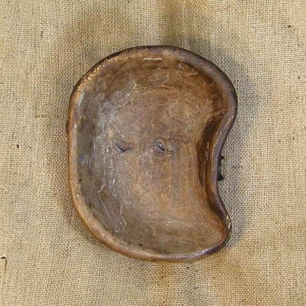 Pende Mask 12 