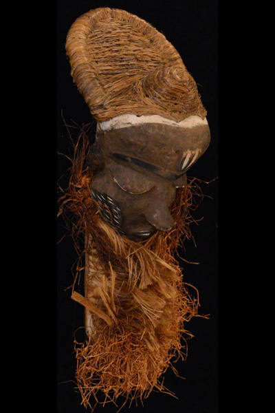 Pende Mask 17 