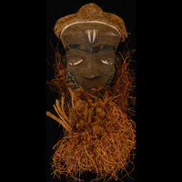 Pende Mask 17