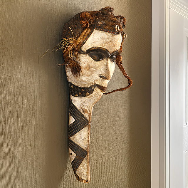 Pende Mask 9