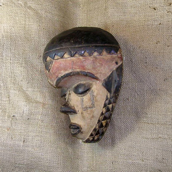 Pende Mask 6 Left