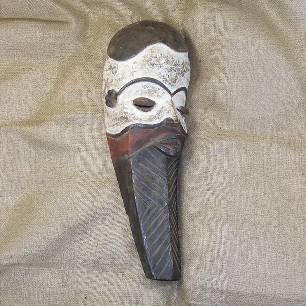 Pende Mask 1 