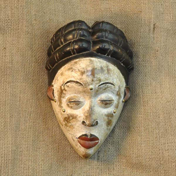 Punu Mask 34 front