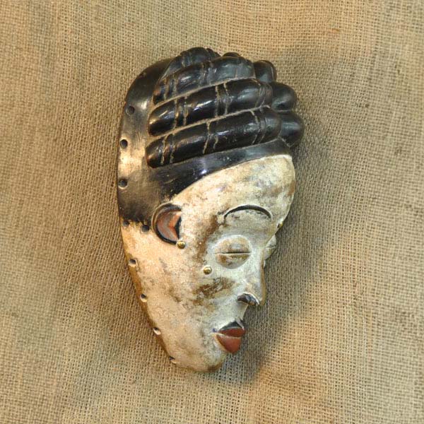 Punu Mask 34 Right Side