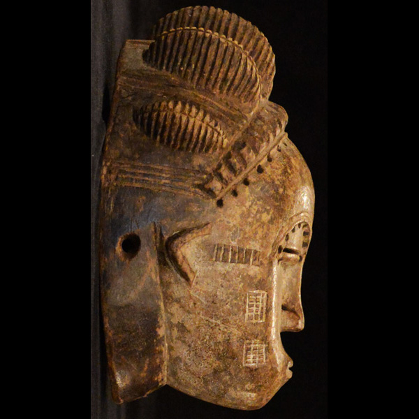 Punu Mask 36 Right Side