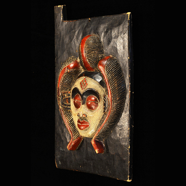 Punu Window 41 Left Angle