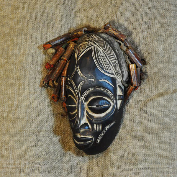 Rasta Mask 19 Left Angle