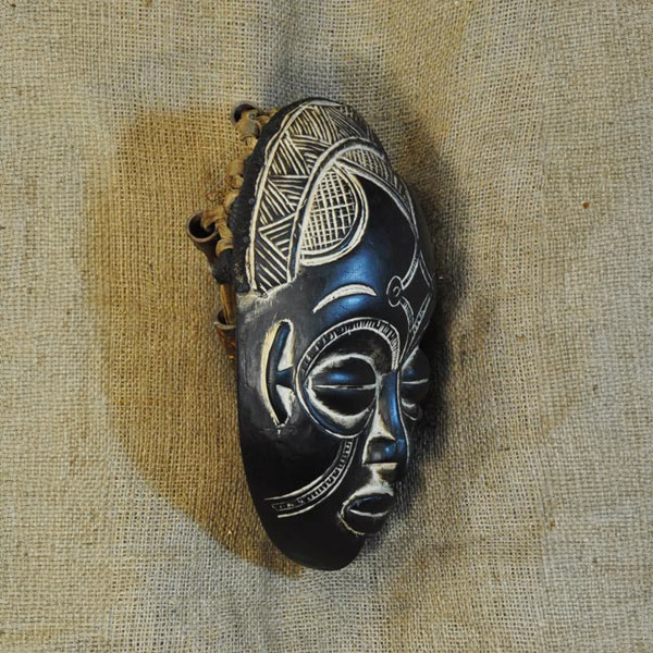 Rasta Mask 26 Right Side
