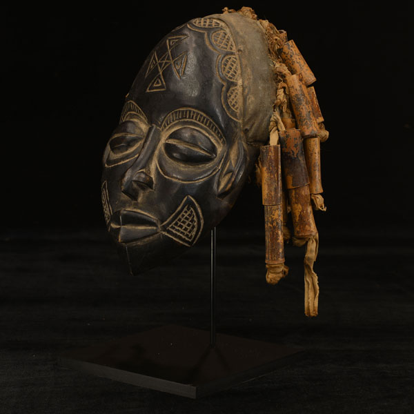 Rasta Mask 25 on Stand