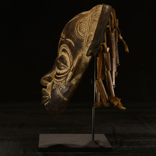 Rasta Mask 34 left side
