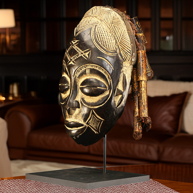 Rasta mask Left Angle