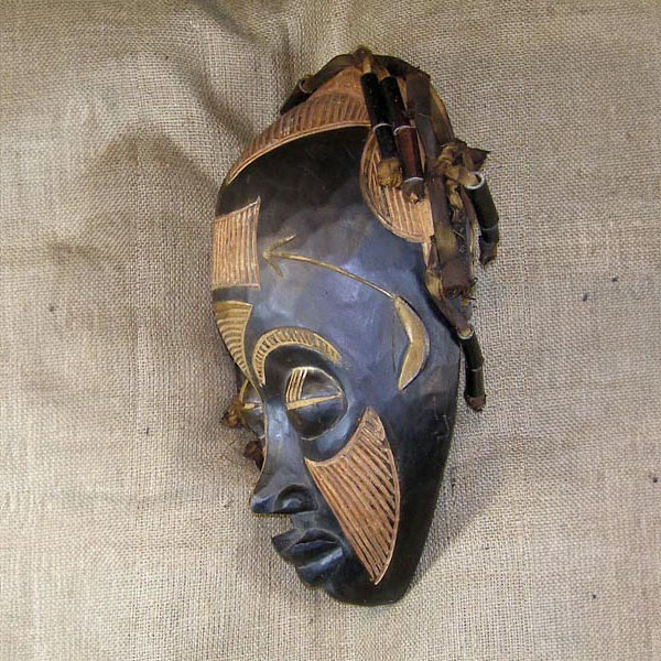 Rasta Mask 11 Left