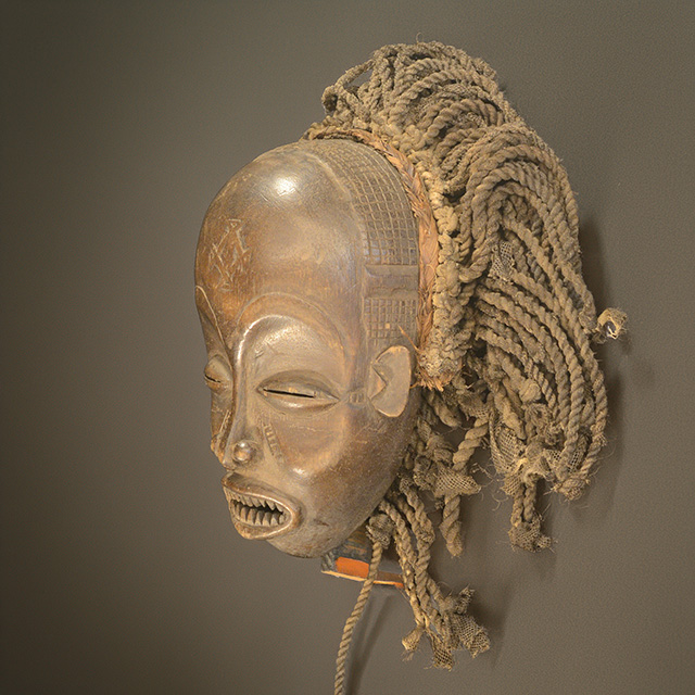 Rasta mask Left Angle