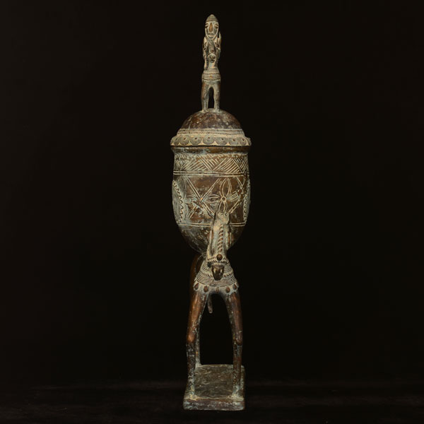 Sao Bronze Society Pot 2