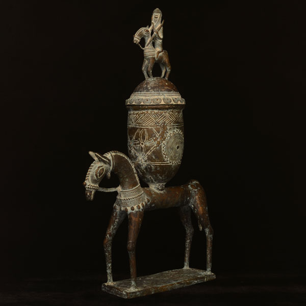 Sao Bronze Society Pot 2 Left Angle