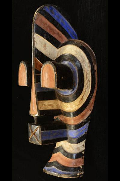 Songye Mask 35 Left Angle