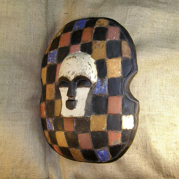 Songye Shield 4 Left Angle