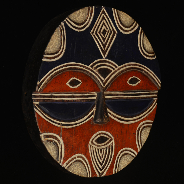 African Teke mask 38 Right Angle