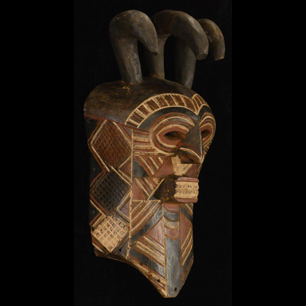Tetela Mask 8