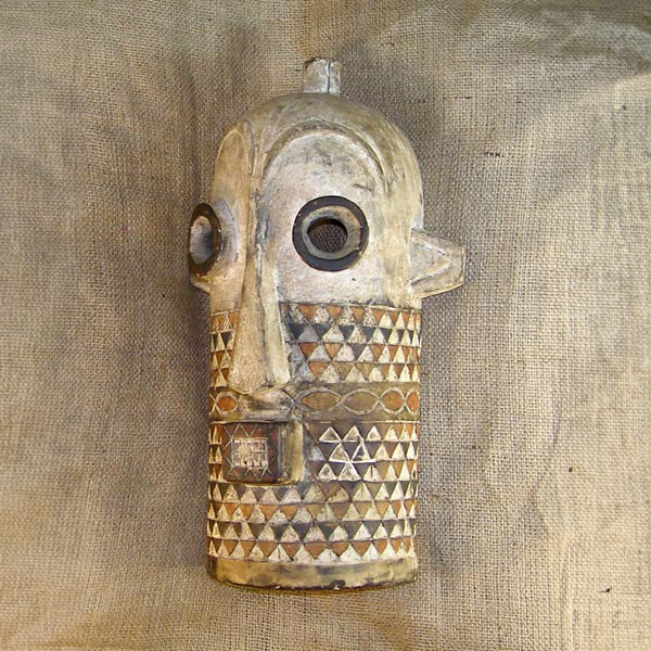 Tetela Mask 4 Left Angle