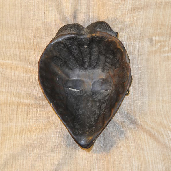 Tikar Mask 38