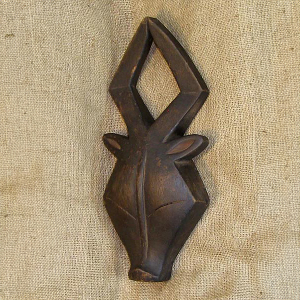 Tikar Mask 37 Left Angle