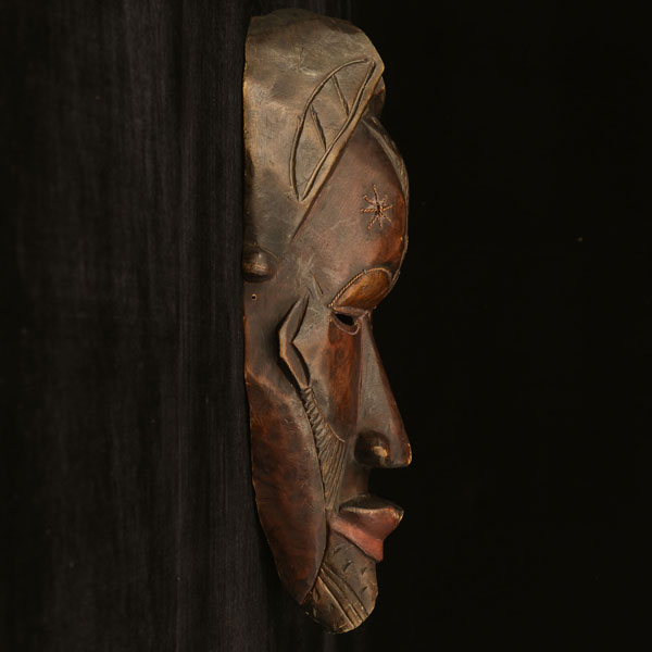 African Tikar mask Right Side
