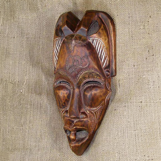 Tikar Mask 25 Left Angle