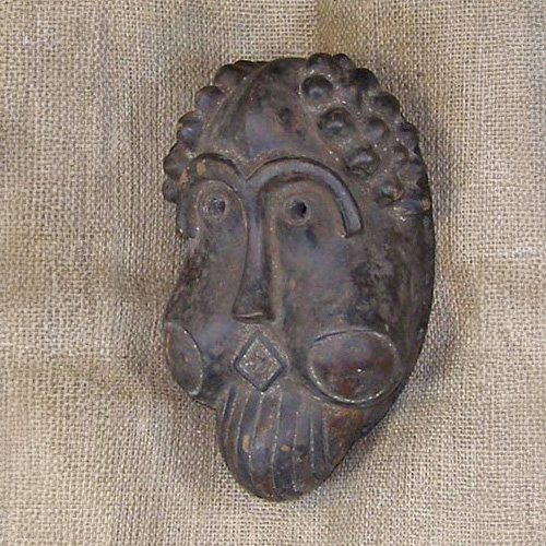 Tikar Mask 26 Left Angle