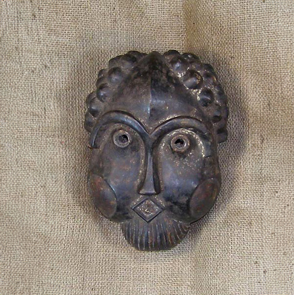 Tikar Mask 28